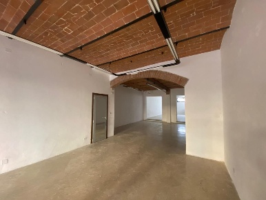 Foto Locale commerciale a Cascina Centro di 155 m² con 1 locali in vendita