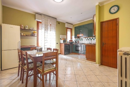 Foto Appartamento a Castelfranco di Sotto Centro di 110 m² con 7 locali