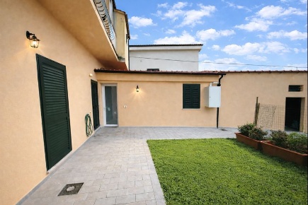 Foto Appartamento a Pontedera Oltrera di 68 m² con 3 locali in vendita