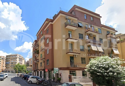 Foto Negozio in Via Valsesia 13, Roma Conca d'Oro - Valli di 60 m²