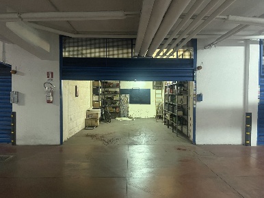 Foto Box in Via Pietro teofilato 16, Roma Marconi di 32 m² con 1 locali