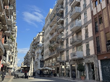 Foto Appartamento in Via argiro 116, Bari Murat di 205 m² con 6 locali