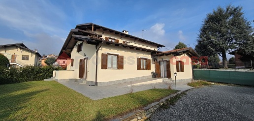Foto Villa unifamiliare in Via tre denti 4, Cantalupa di 290 m² in vendita