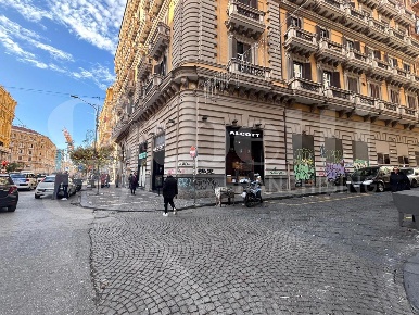 Foto Attività commerciale in Via sant'arcangelo a baiano 59, Napoli
