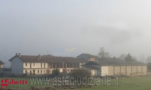 Foto Rustico in Falchetto, Bra Centro di 400 m² in vendita