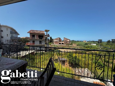 Foto Appartamento in Via G. MAZZINI 59, Torrenova di 260 m² con 4 locali