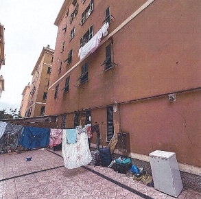 Foto Appartamento in Via Bologna 9, Genova San Teodoro di 87 m² all'asta