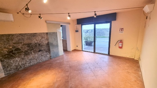 Foto Locale commerciale in strada cava in vigatto 222, Parma Carignano