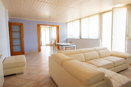 Foto Appartamento in Via Marchese di Sangiuliano 69/A, Acireale di 105 m²