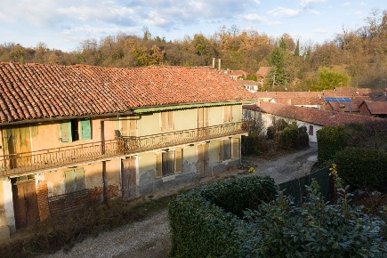 Foto Appartamento in Via Roma 49, Baldissero d'Alba Centro con 4 locali