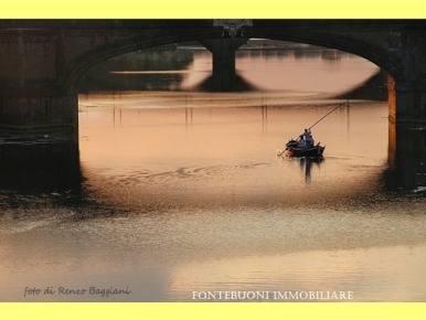 Foto Locale commerciale in LARGO ANNIGONI, Firenze Sant'Ambrogio di 550 m²