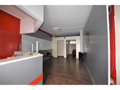 Foto Locale commerciale in TOGLIATTI, Vinci Spicchio-sovigliana di 260 m²