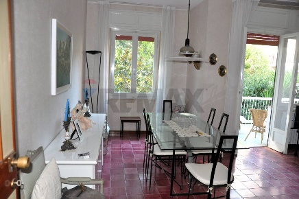 Foto Appartamento in Via Privata Amelia Ferro 4, Alassio di 112 m²