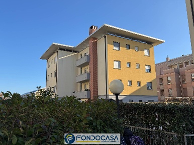 Foto Appartamento a Grumello del Monte Centro di 65 m² con 2 locali