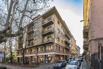 Foto Appartamento in VIA CAVOUR 44, Varese Centro di 126 m² con 4 locali