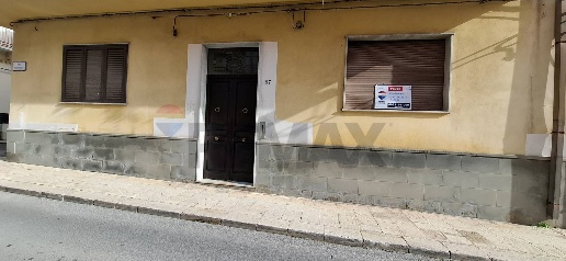Foto Appartamento in via Palestro n 87 93, Vittoria Centro di 187 m²