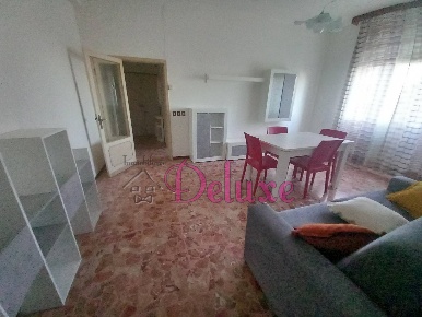 Foto Appartamento in via pace, Macerata Centro di 70 m² con 3 locali