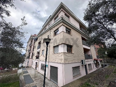 Foto Ufficio in via giuseppe tommasi 25, Cosenza Stadio - Città 2000