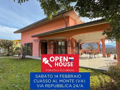 Foto Case semi ndipendenti in Via Repubblica 24A, Cuasso al Monte di 190 m²