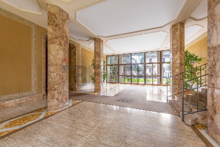 Foto Ufficio in Giuseppe Rovani 6, Monza Parco di 77 m² in vendita