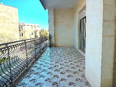 Foto Casa indipendente a Maglie di 280 m² con 12 locali in vendita