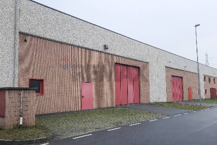 Foto Capannone industriale in Via Dante Alighieri 101, di 617 m² in vendita