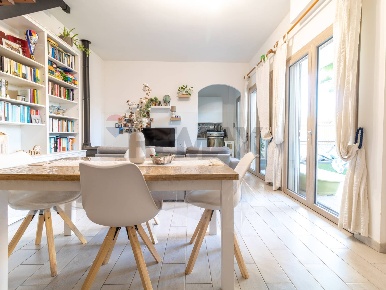 Foto Villa unifamiliare in via portorose 11c, Fiumicino Fregene di 80 m²