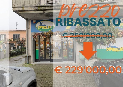 Foto Negozio in via san valentino 22, Trenzano Centro di 287 m² in vendita