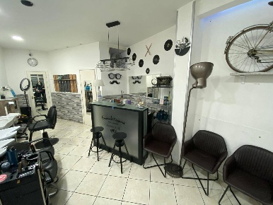 Foto Attività commerciale in Via Pia, Napoli Soccavo di 58 m² con 1 locali