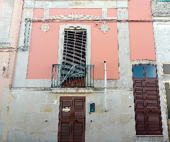 Foto Casa indipendente a Poggiardo Centro di 90 m² con 4 locali in vendita