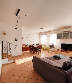 Foto Casa indipendente in Via CÃ  Tron Cavarzere 00, Cavarzere di 142 m²