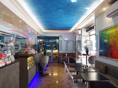 Foto Negozio in Via Sebino 24, Roma Trieste - Coppedè di 82 m² con 1 locali