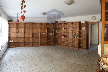 Foto Negozio a Budoia Centro di 45 m² con 3 locali in vendita