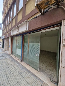 Foto Negozio in Via Carpentieri 7A, Brindisi Cappuccini di 416 m²