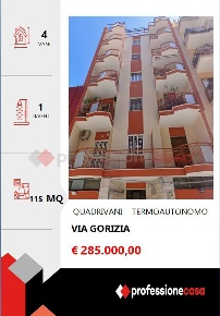 Foto Appartamento in Via Gorizia 29, Bari Umbertina - Madonnella di 115 m²