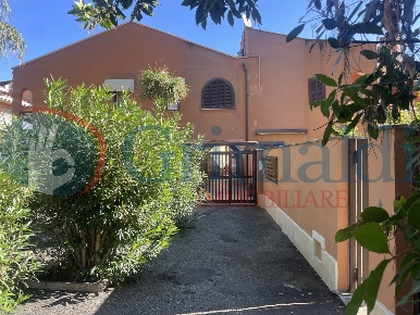 Foto Villa unifamiliare in Via Leonida Rech 93, Roma Ponte Mammolo