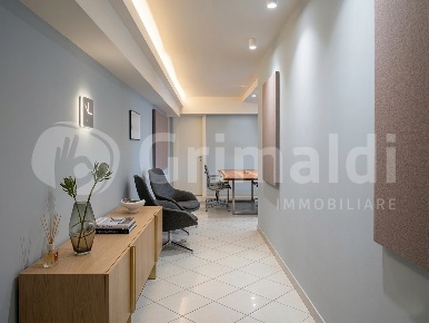 Foto Negozio a Padova Savonarola - Ponte Molino di 135 m² con 4 locali