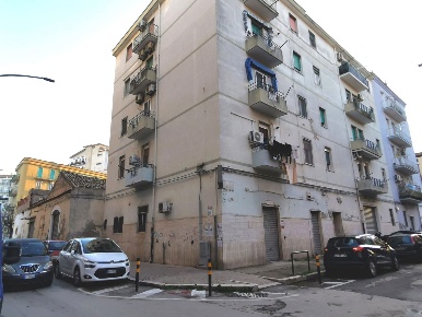 Foto Negozio in Via del Risorgimento 1, Foggia Quartieri Settecenteschi