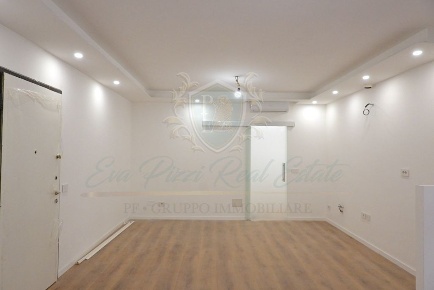 Foto Appartamento in Viale Giovanni XXIII, Lodi di 100 m² con 4 locali