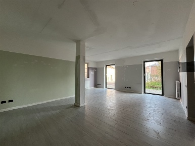 Foto Locale commerciale in Piazza Melanio Rossi, Vicoforte Centro di 35 m²