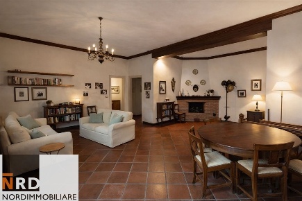 Foto Casa indipendente a Mantova Centro di 600 m² con 6 locali in vendita