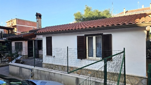 Foto Appartamento in Via XXV Luglio, Fonte Nuova Tor Lupara di 108 m²