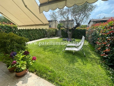 Foto Villa bifamiliare in VIA TRIESTE, Treviolo di 240 m² in vendita