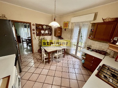 Foto Appartamento in via lago di garda, Mulazzano Centro di 110 m²