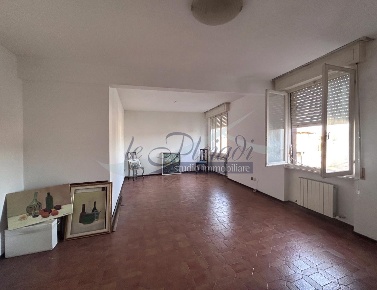 Foto Appartamento a Livorno Ardenza di 110 m² con 3 locali in vendita