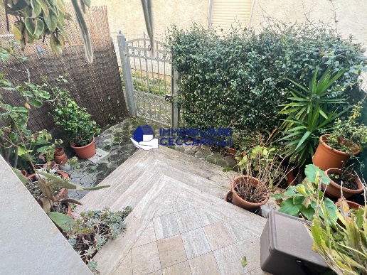 appartamento in vendita a Montignoso in zona Cervaiolo