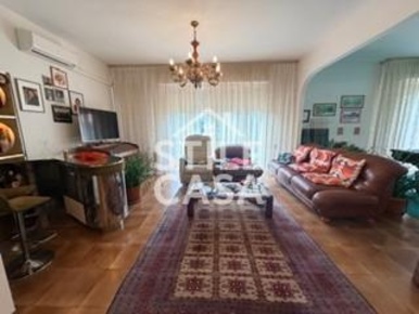 Foto Casa indipendente a Pescia Centro di 339 m² con 13 locali in vendita