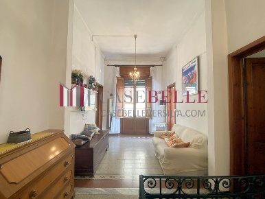 Foto Appartamento a Camaiore Lido di Camaiore di 100 m² con 6 locali