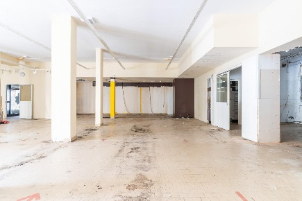 Foto Locale commerciale a Empoli Serravalle - Tinaia di 280 m² con 5 locali