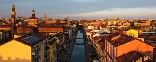 Foto Locale commerciale a Tortona Centro di 812 m² con 10 locali in vendita